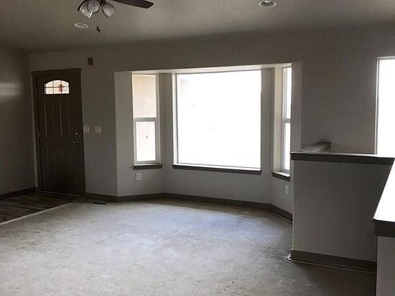 2nd image of 1959 E Jacks Ln