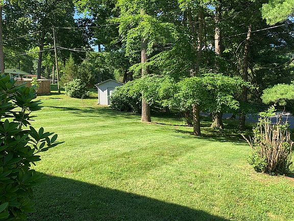 5th image of 691 Dogwood Ln