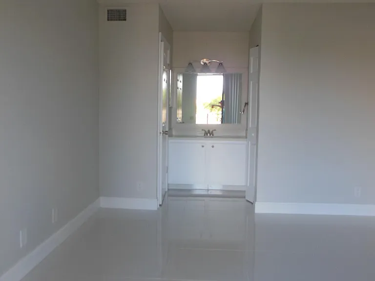 728 Executive Center Dr #31 — Photo 11