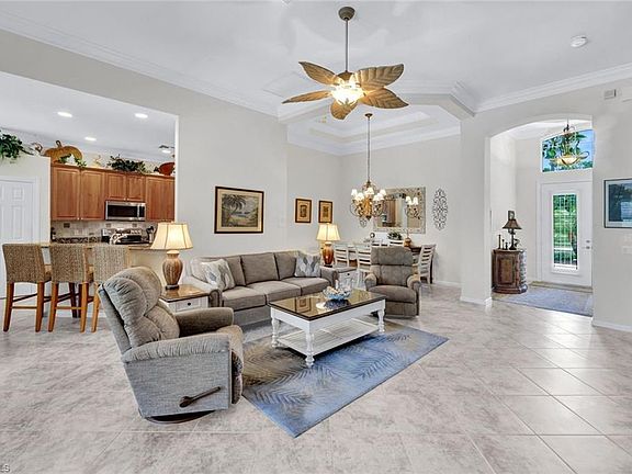 5th image of 16208 Parque Ln