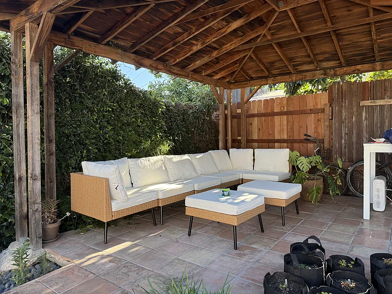 2318 Yosemite Dr #1/2 — Photo 9