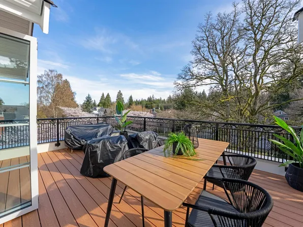 4503 W 15th Ave #2, Vancouver, BC V6R 3B3