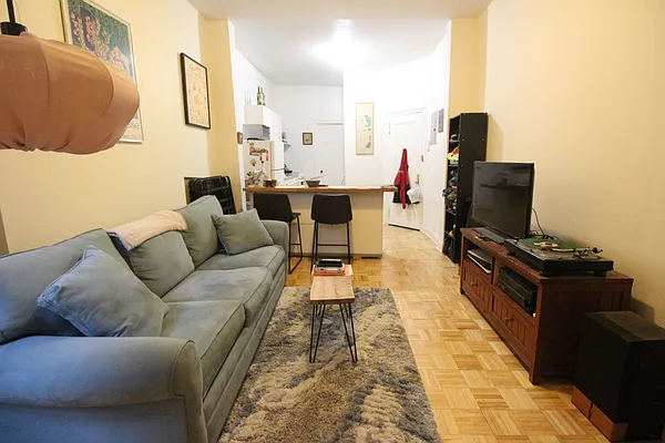 Rented by Luxor Homes & Investment Realty | media 19