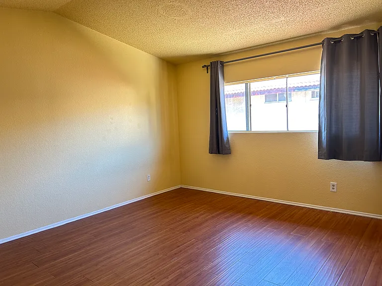 11683 Ramona Blvd — Photo 7
