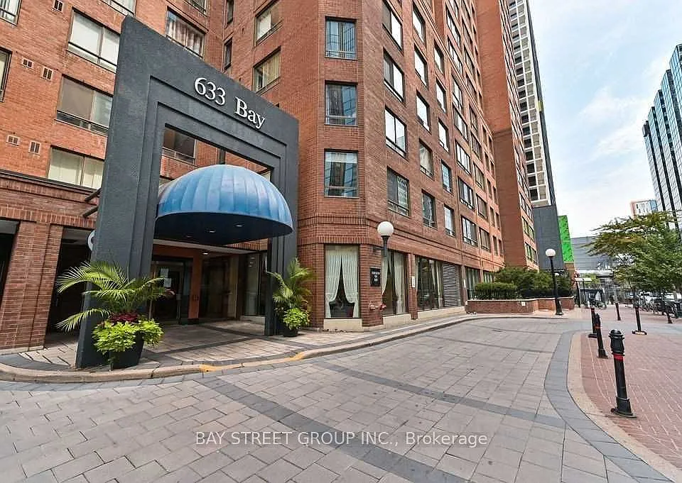 633 Bay St #1202