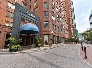 633 Bay St #1202, Toronto, ON M5G 2G4