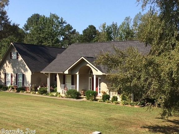 3rd image of 640 Deerwood Ln