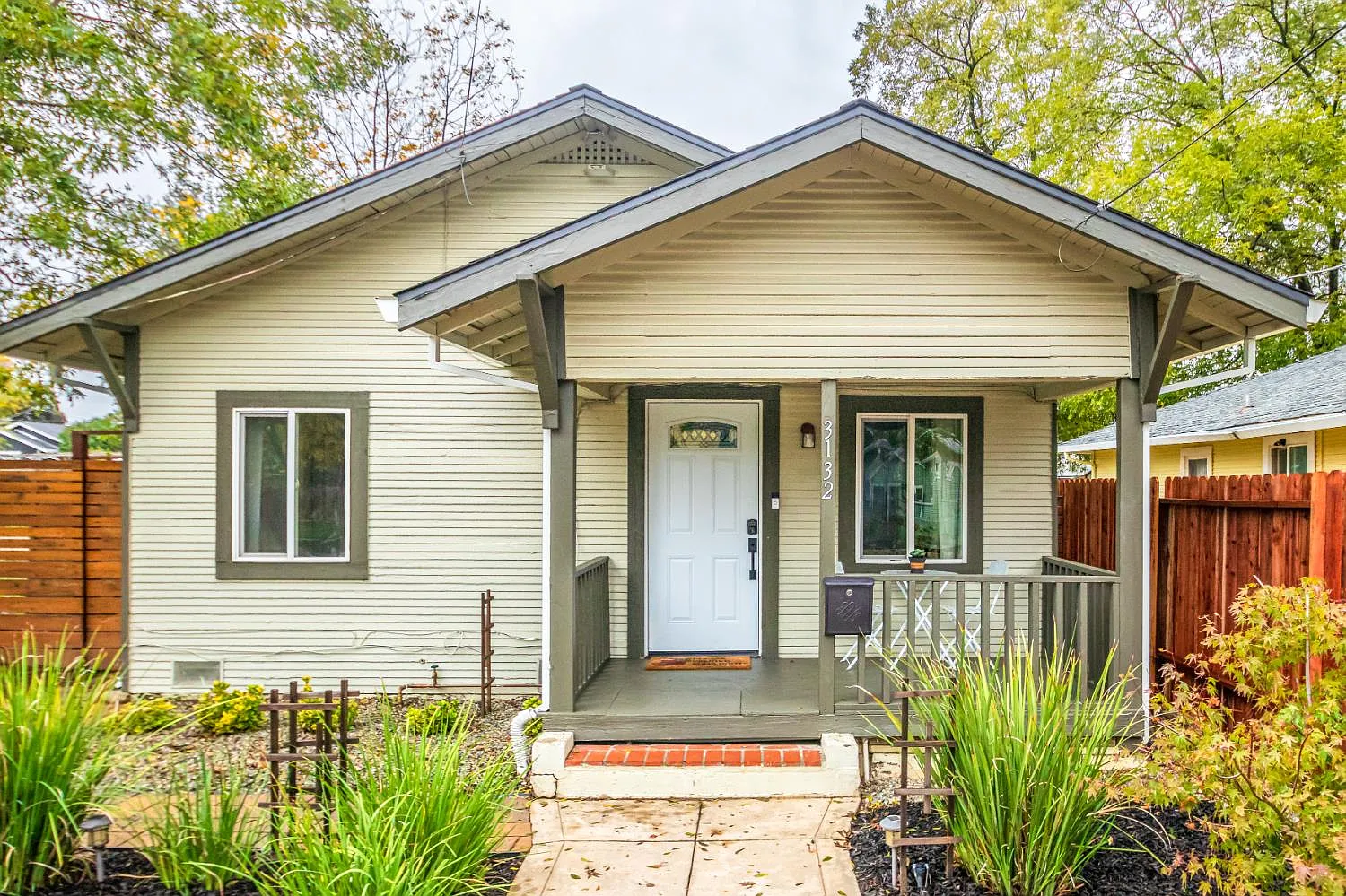 3132 43rd St photo 1