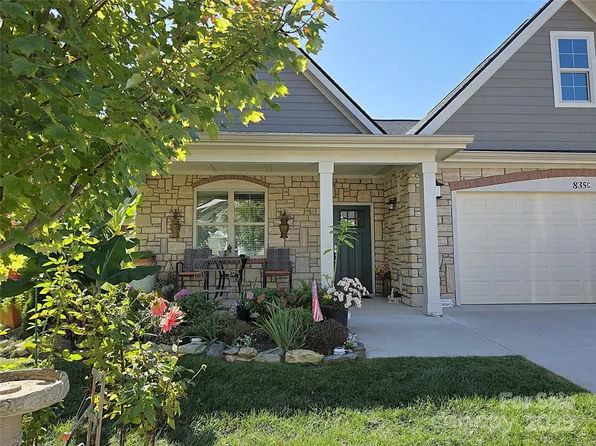 835 Wynnshire Dr #C, Hickory, NC 28601