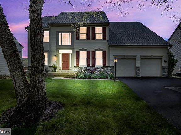 2nd image of 15343 Warm Springs Ln