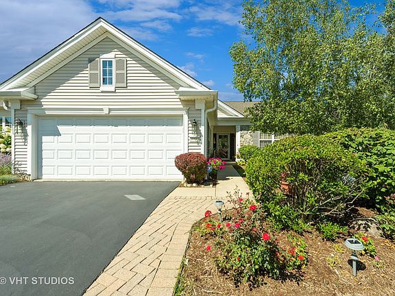 3rd image of 11885 Bloomfield Dr