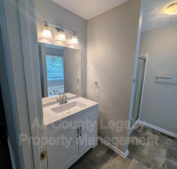 21 Sterling Way — Photo 6