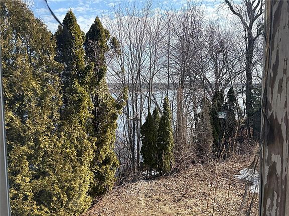 2nd image of 351 County Rd