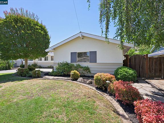 3rd image of 2856 San Benito Dr