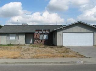 356 E Hazelwood Dr, Lemoore, CA 93245