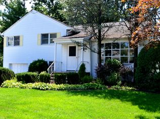 38-54 Northern Dr, Fair Lawn, NJ 07410