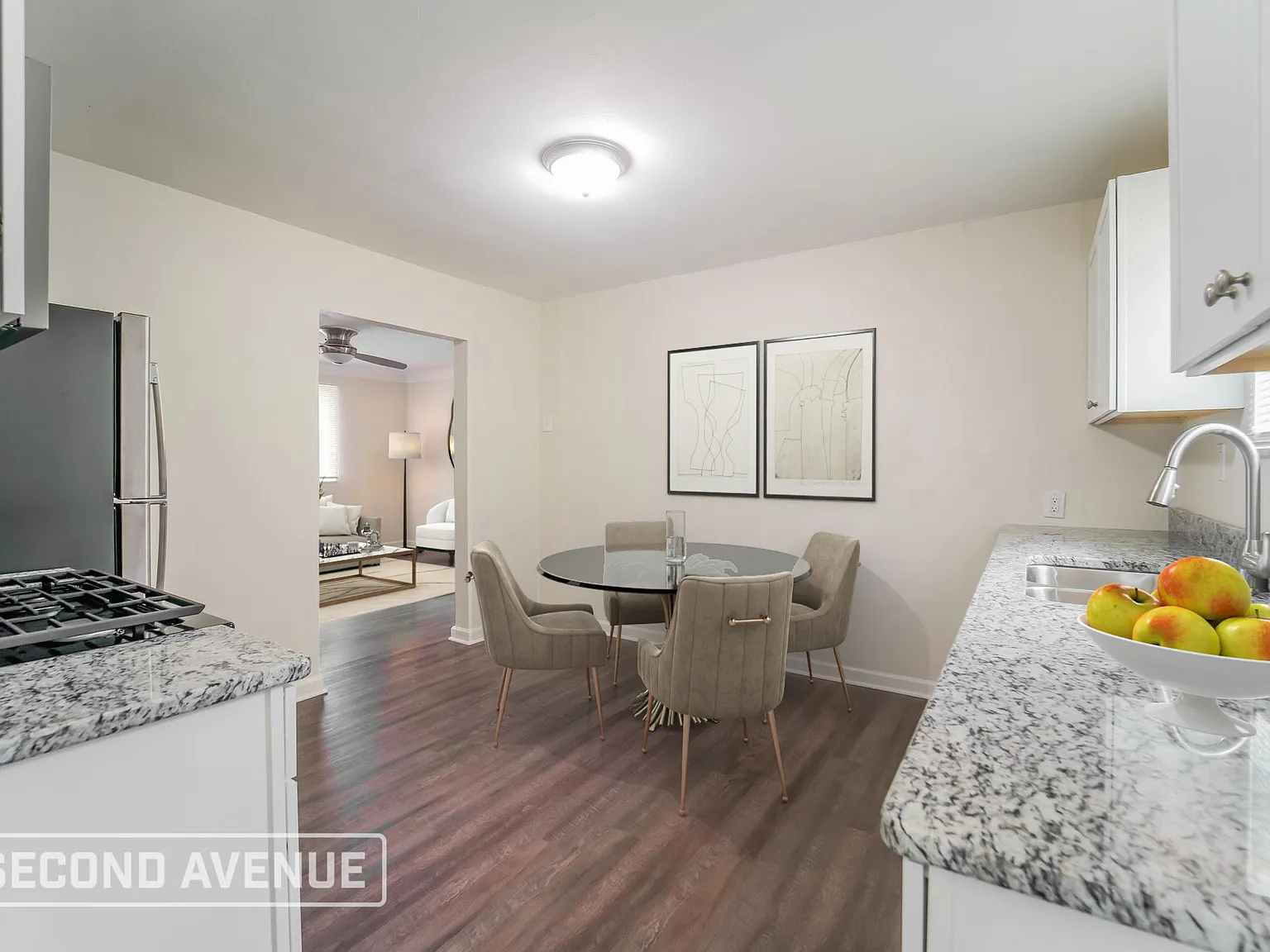3 bed, 2.0 bath, 1898 sqft, $1,869 — Photo 3