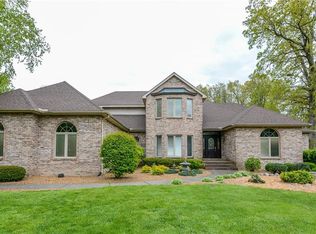 6 Tall Oaks Ln, Decatur, IL 62521