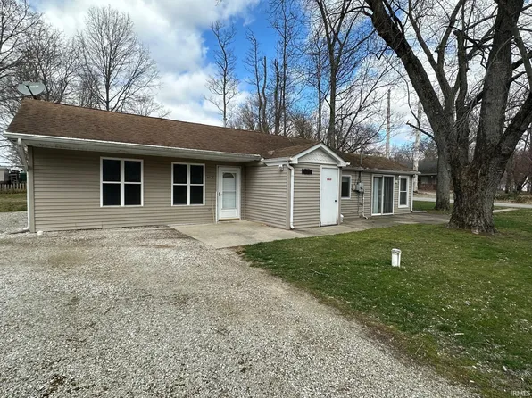 7295 N Dogwood Rd, Walkerton, IN 46574