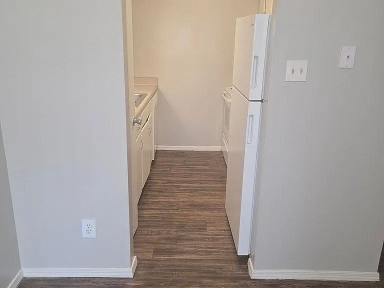 Brookview Apartments — Photo 7