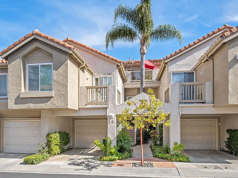 8 Coral Rdg — Photo 21