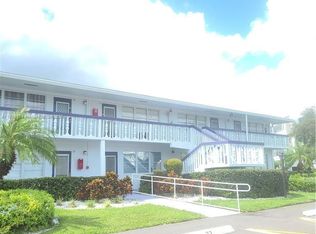 82 Oakridge Cir #82-G, Deerfield Beach, FL 33442