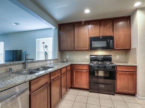 4th image of 14603 Diane Manor Ln