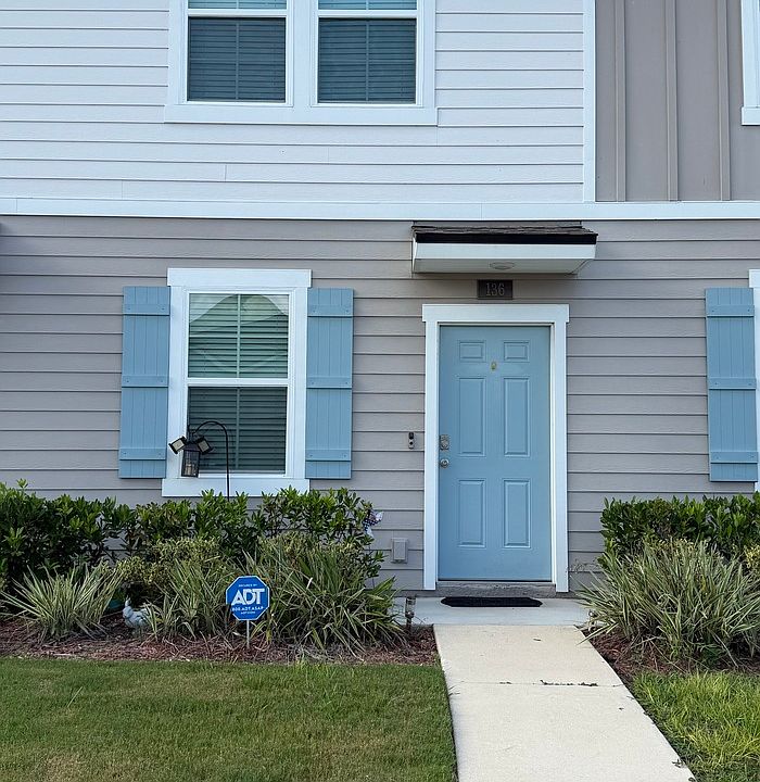 1st image of 136 Whispering Brook Dr #136