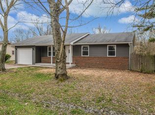 602 W Kennedy Dr, De Soto, IL 62924