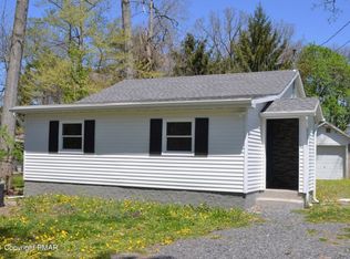 5153 Hickory Ln, Kunkletown, PA 18058