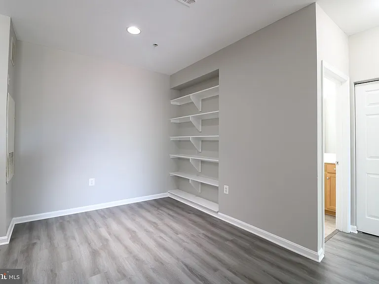 5117 E Travis Edward Way #5117E — Photo 10