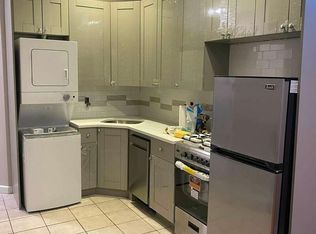 235 16th St #2AB, Brooklyn, NY 11215