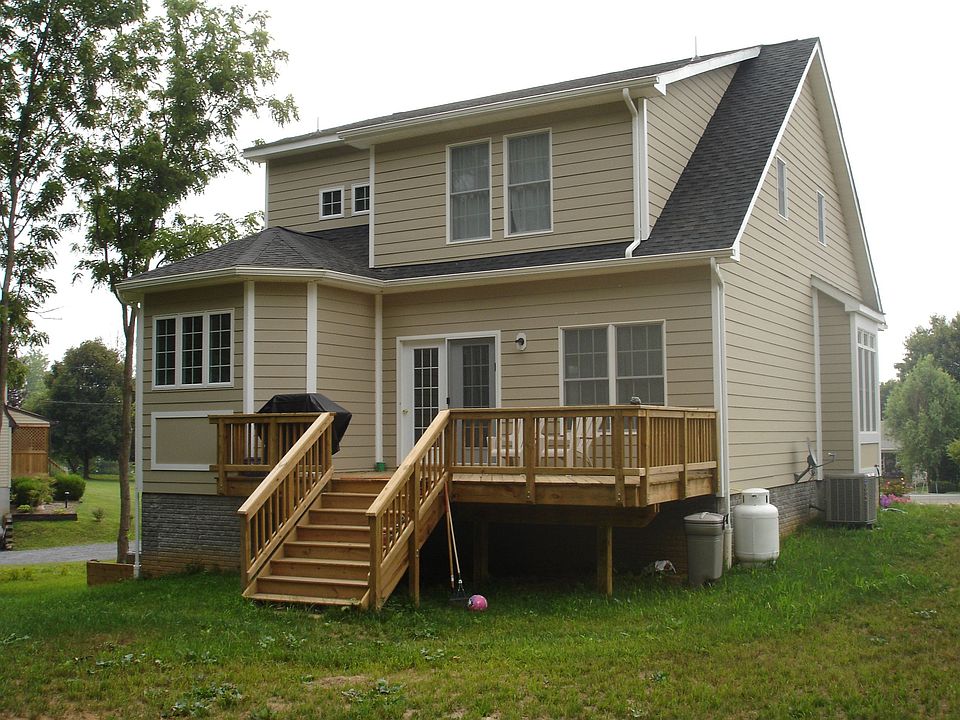 2nd image of 204 Greenway Ave N