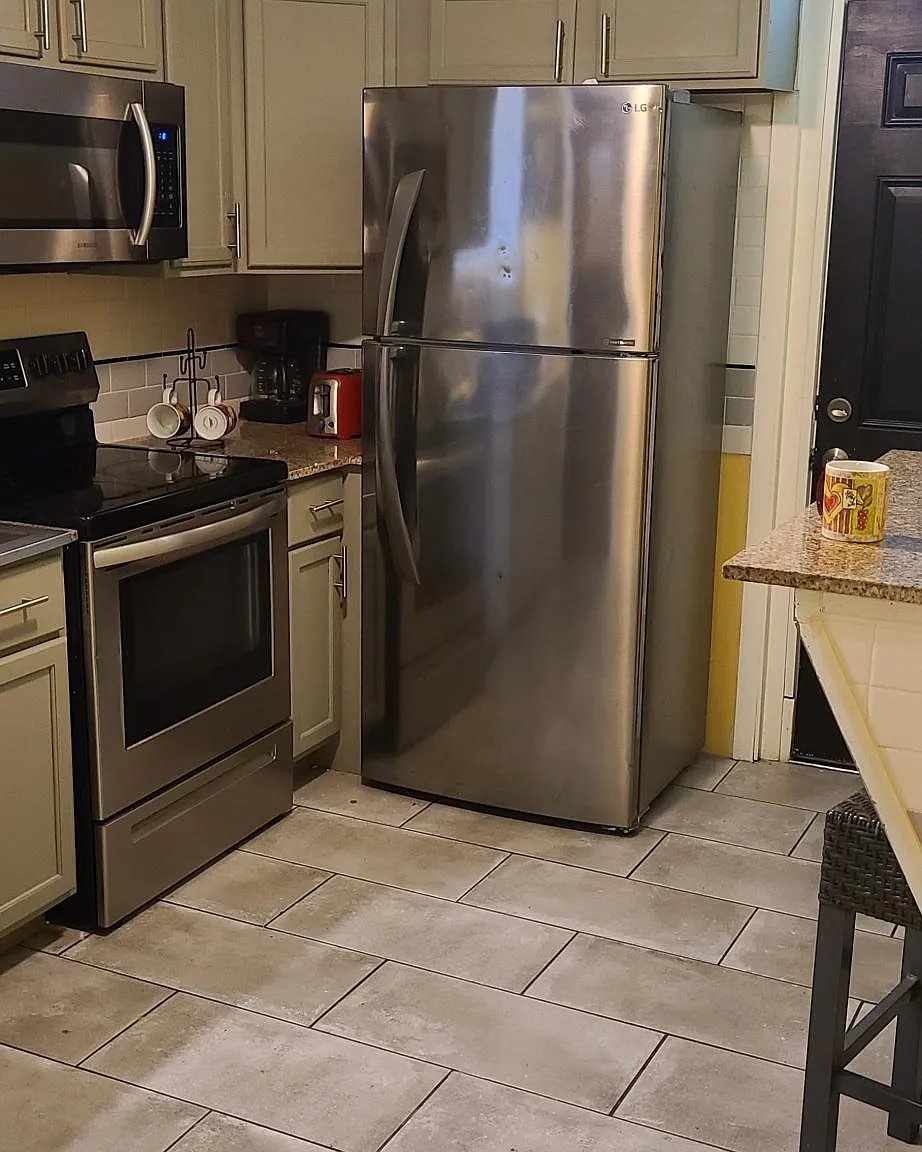 4217 Shreve Ave — Photo 1