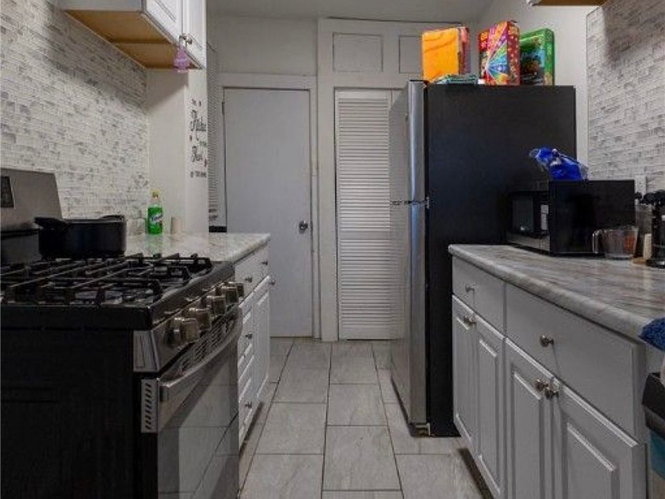 1st image of 705 Cherokee St APT 1