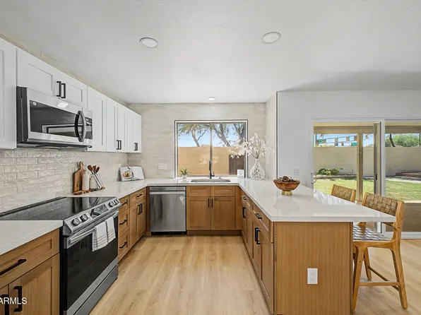 302 N 166th Ln, Goodyear, AZ 85338
