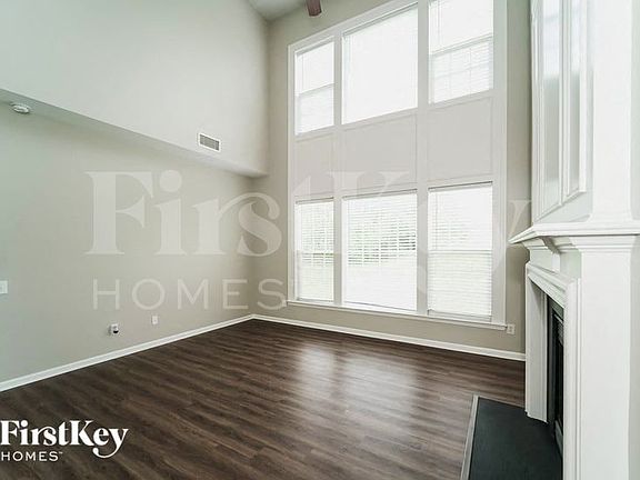 4th image of 10435 Olde Ivy Way