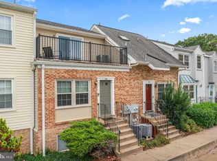 96 N Bedford St #B, Arlington, VA 22201