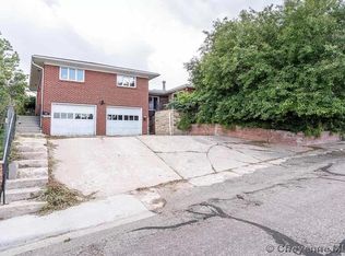 2215 Cheyenne Pl, Cheyenne, WY 82001