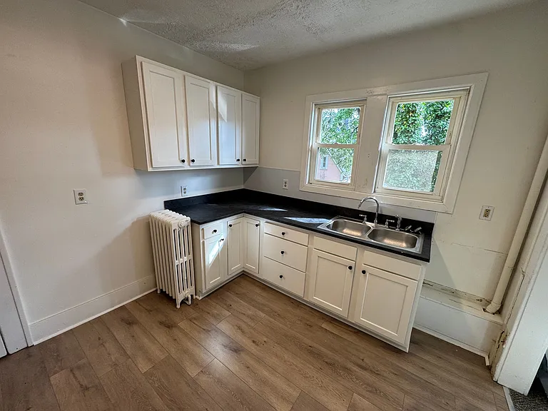 1635 20th Ave #2 — Photo 3