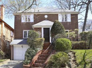 81-17 Tryon Pl, Jamaica Estates, NY 11432