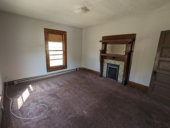 2nd image of 114 Virginia Ave