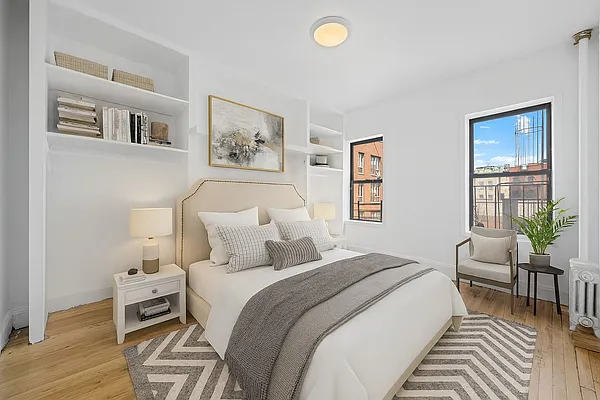 172 Delancey Street #5A