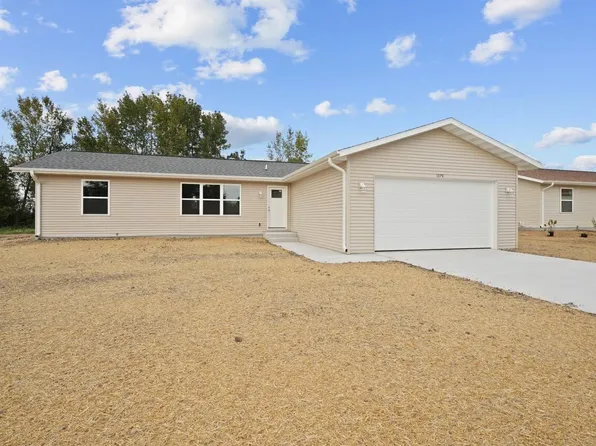 1278 E Bluff ROAD, Whitewater, WI 53190