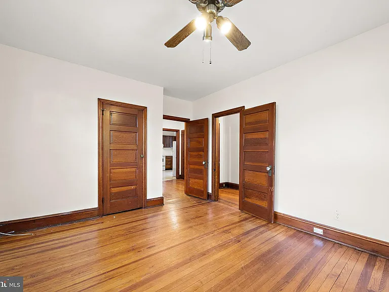 409 W 20th St #2 — Photo 10