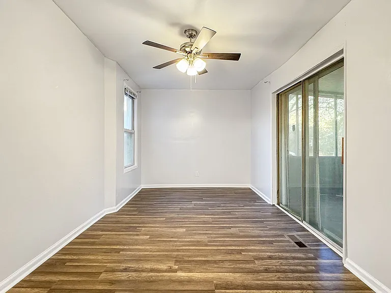 2728 E Virginia Beach Blvd — Photo 13
