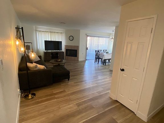 5th image of 5028 S Rainbow Blvd Unit 102