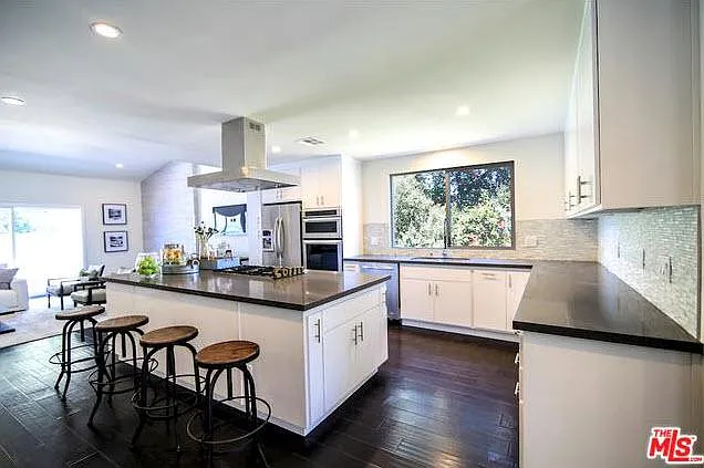 15672 Castlewoods Dr — Photo 9