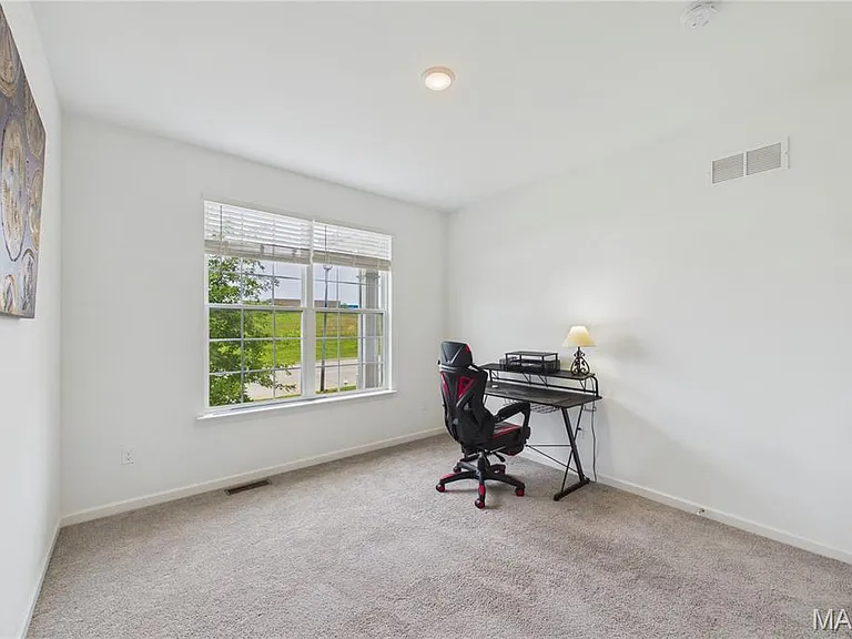 714 Alban Aly — Photo 11