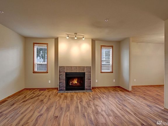 5th image of 3732 156th St SW APT L